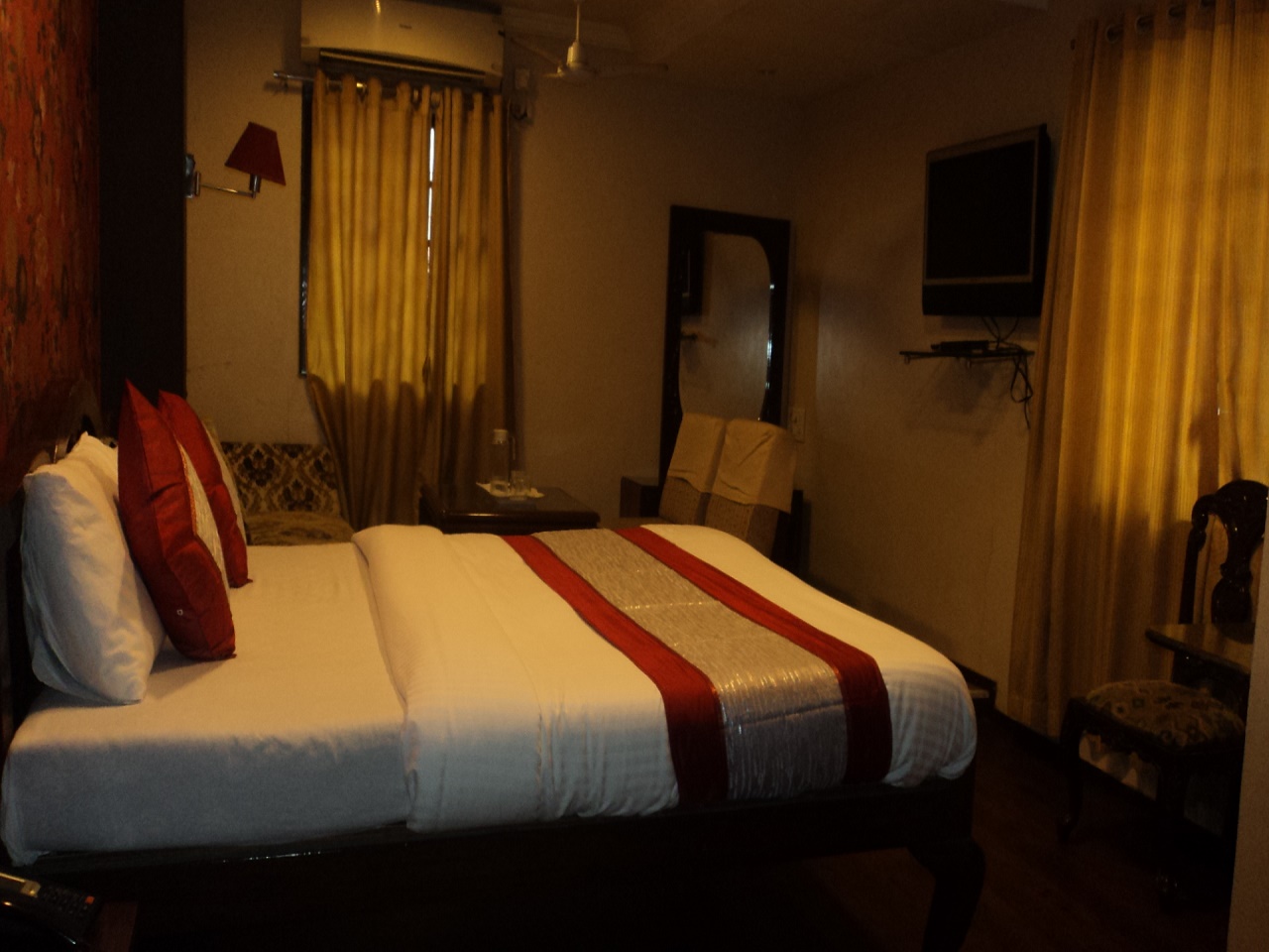 Hotel-Benazeer-Fort-South-Mumbai